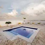 Confortable Apartamento Ocean Drive 711 -estancia mínima 2 noches-